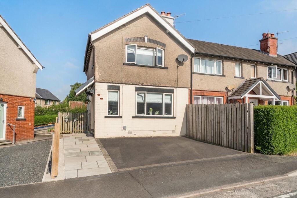 2-bed terraced on Rinkfield, Kendal, LA9, £225,000