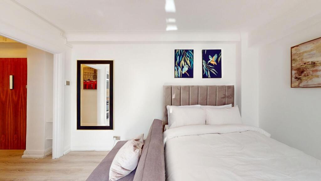 Studio flat for rent