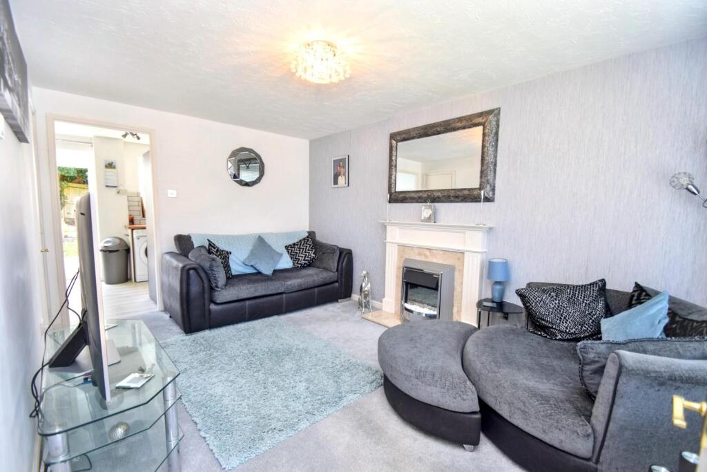 Beechfield Close, Stone Cross, Pevensey photo 2