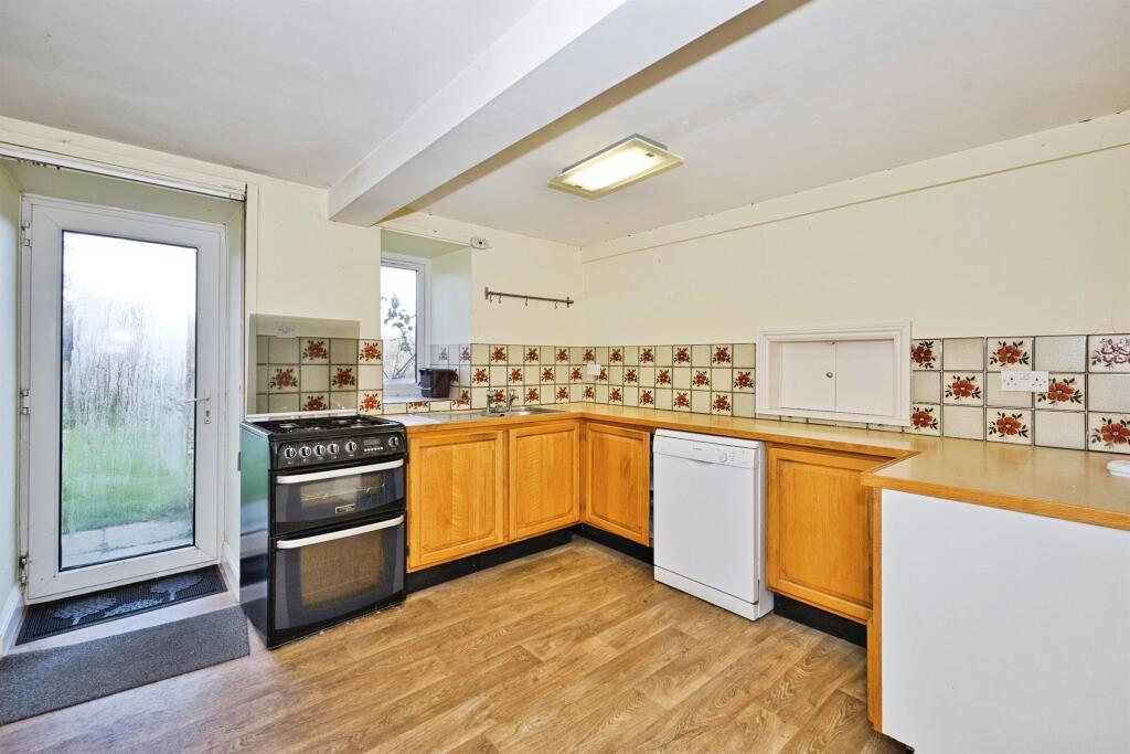 Barn Street, Crewkerne - View 2