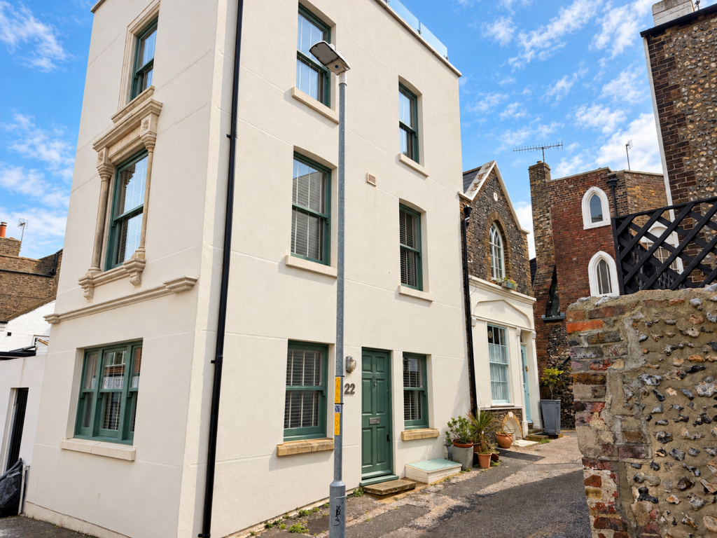 2-bed terraced on Albert Street, Ramsgate, CT11 9HD, £325,000