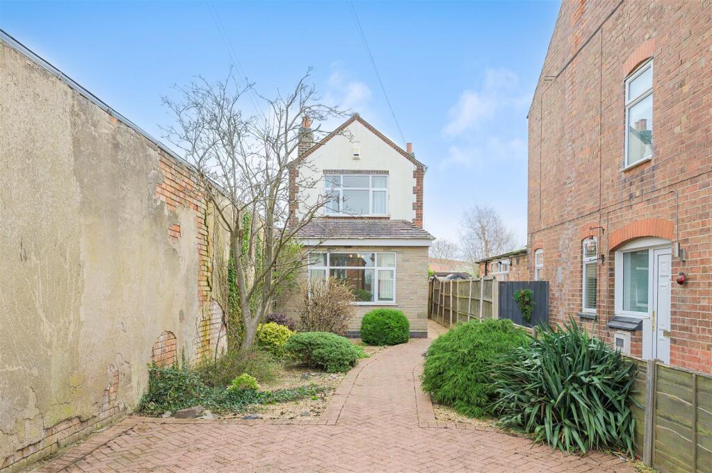 Main image of property: Melbourne Road, Ibstock