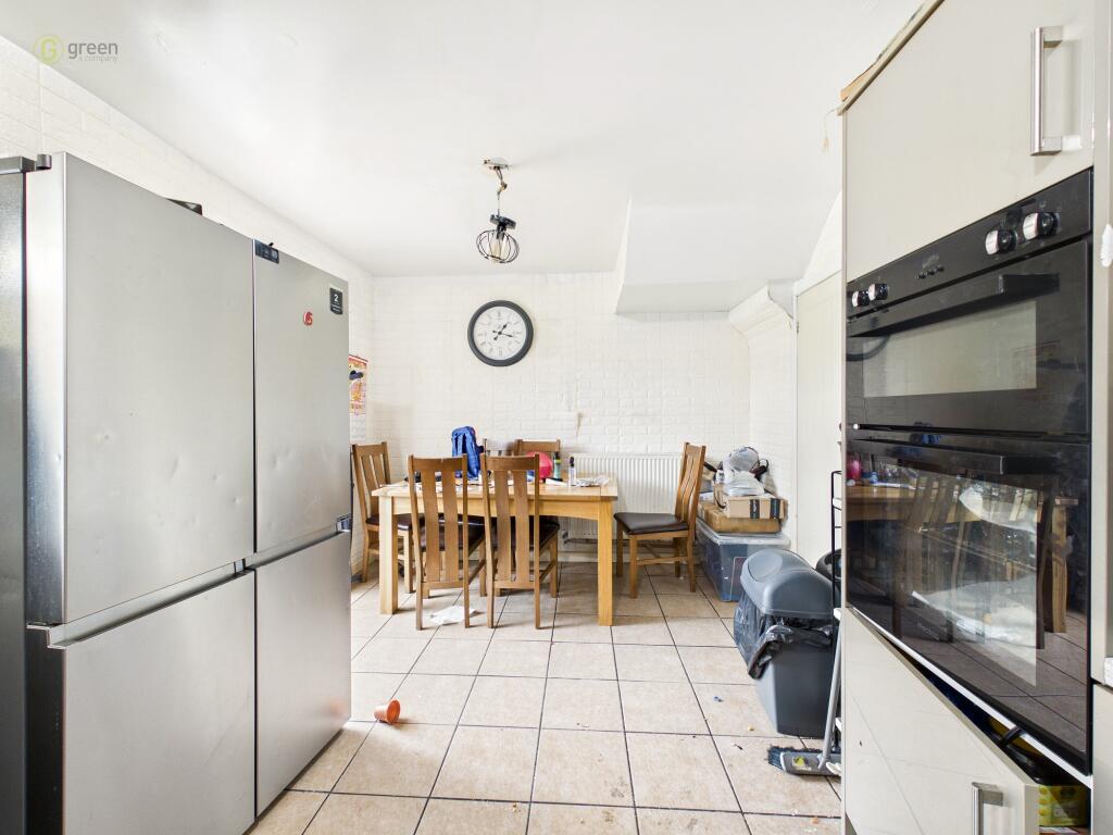 House in Walsall, Pheasey - View 6