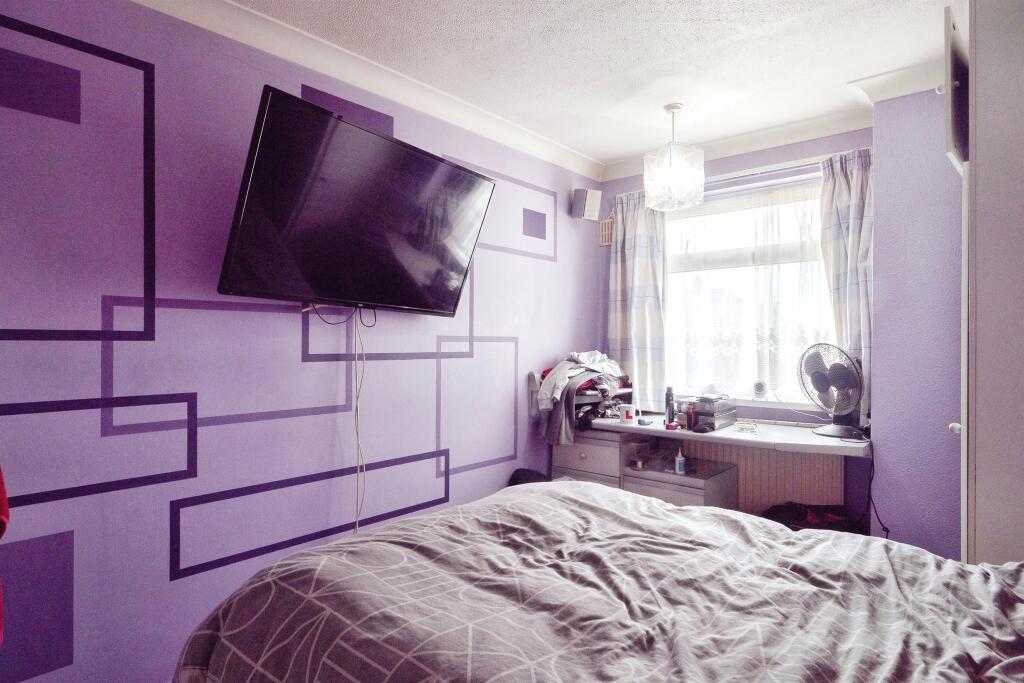 House in Blaby, Braunstone - More