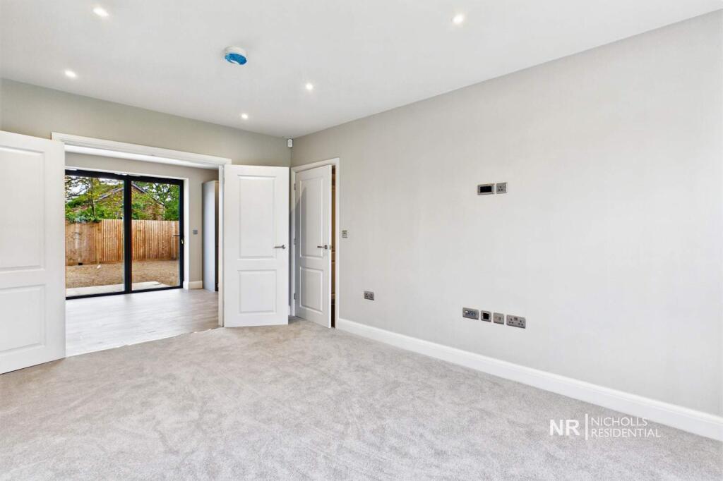 House in London, Hook - View 3