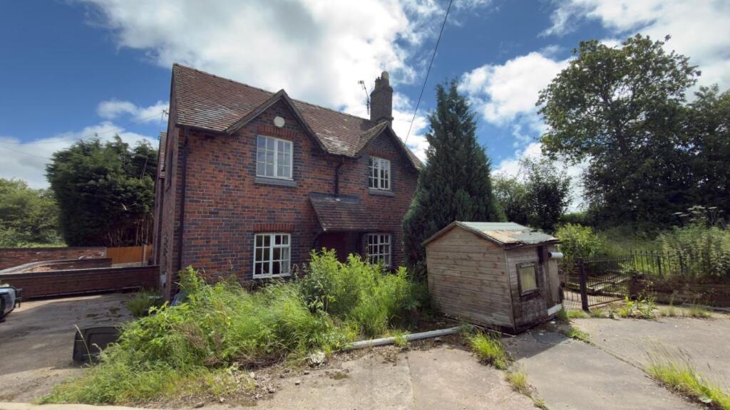 House in Crewe - View 2