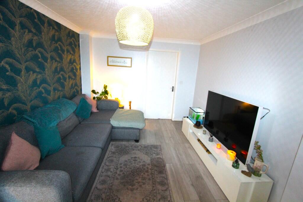 Ryder Close, The Fairways , Wrexham photo 3
