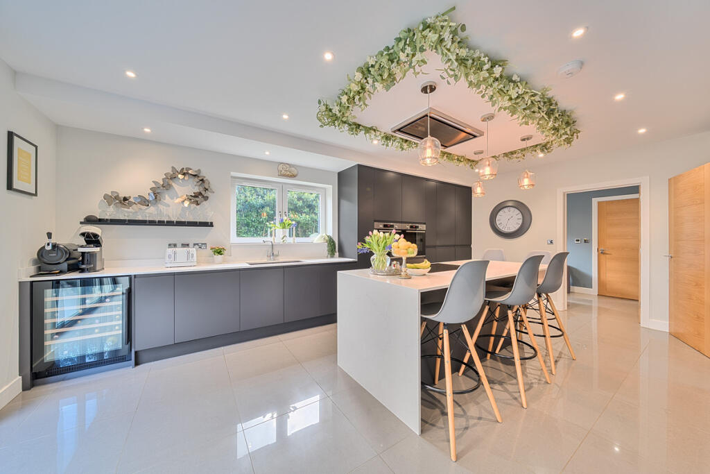 Main image of property: Hayway, Rushden, NN10