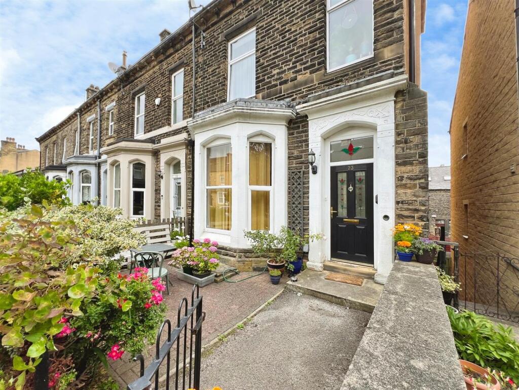 Main image of property: The Grove, Idle, BD10 9JS