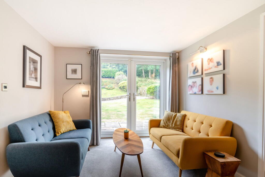 House in Huddersfield - View 5