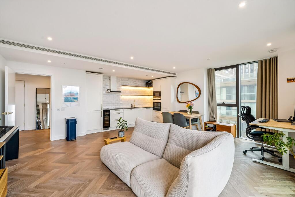 Main image of property: Cashmere Wharf, Gauging Square, London, E1W