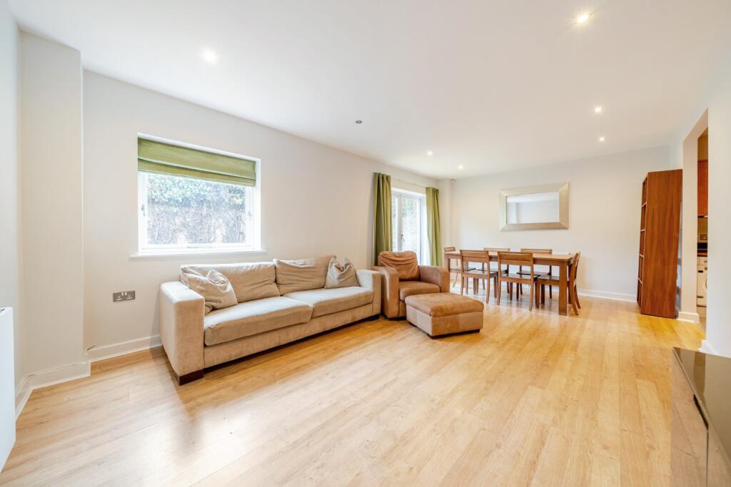 House in London, Balham - View 2
