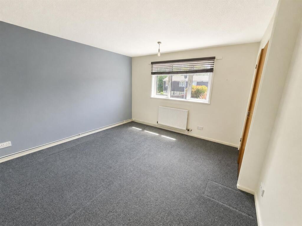 House in Gosport, Hampshire - View 5