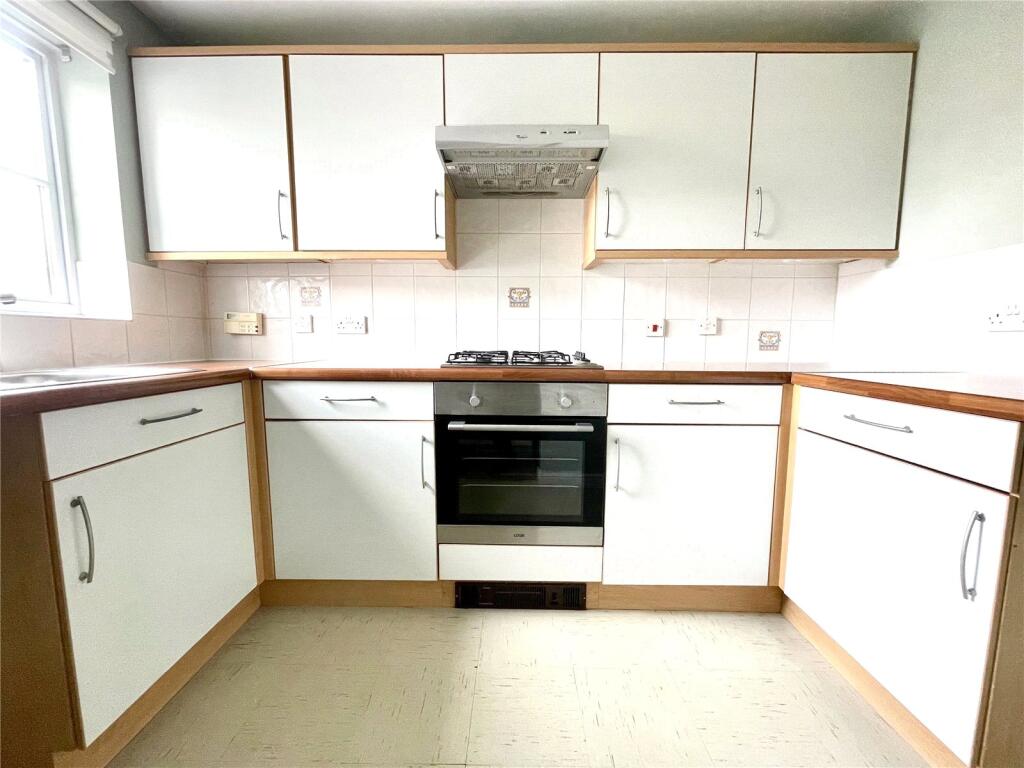 House in Lincoln - View 4