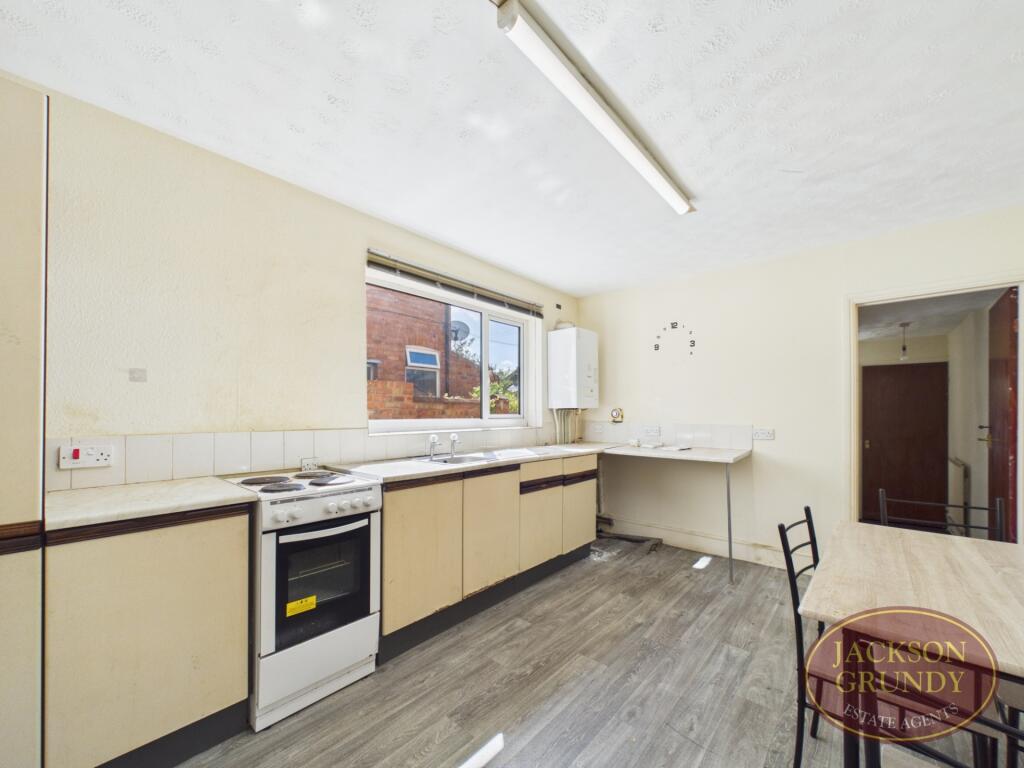 Apartment in Northampton - More
