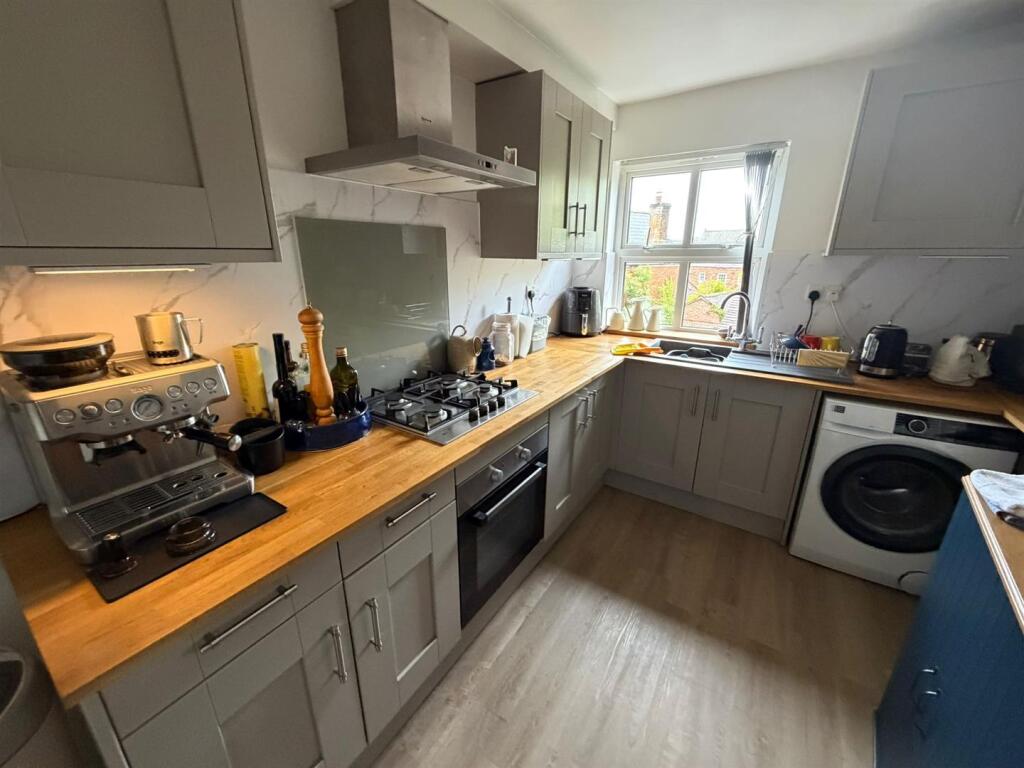 Apartment in Southampton - View 2