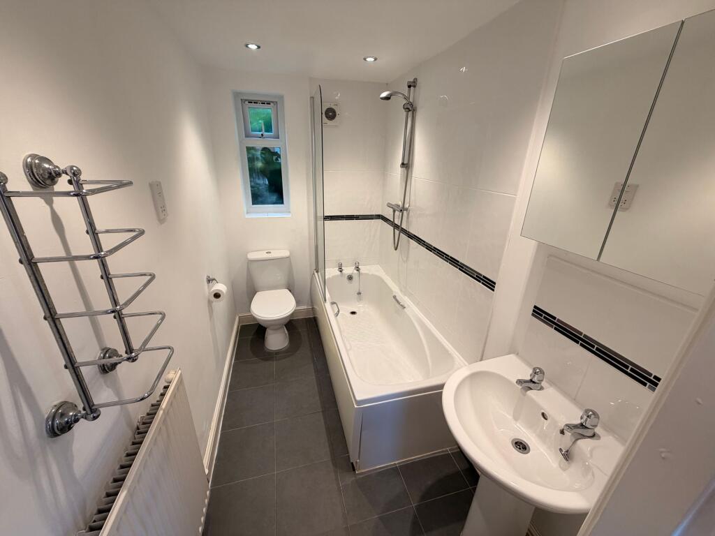 Apartment in Crewe - View 4