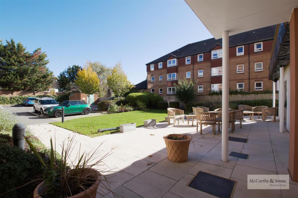 Apartment in Dartford - View 4