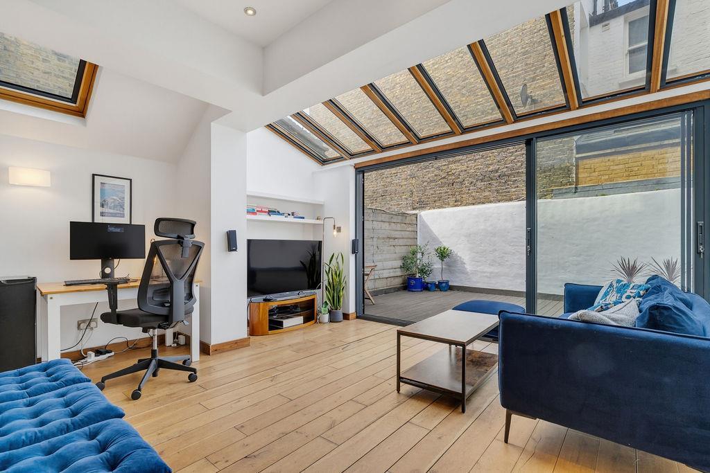 Apartment in London - View 3