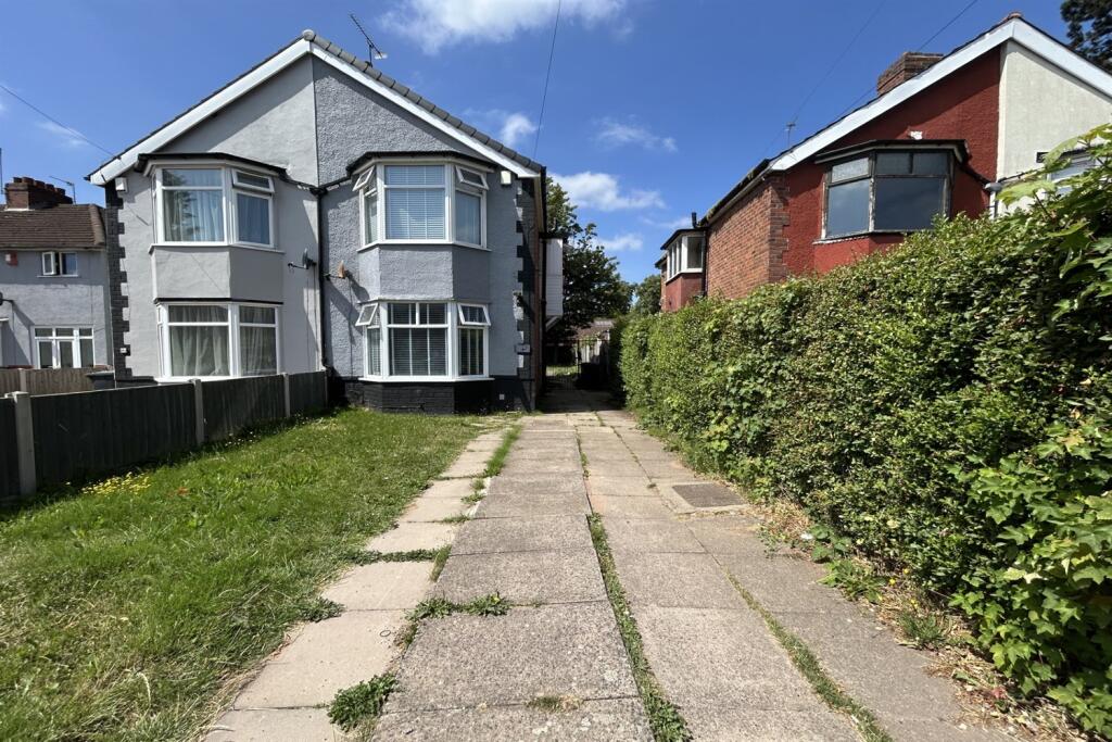 3-bed house on Old Fallings Lane, Fallings Park , £240,000