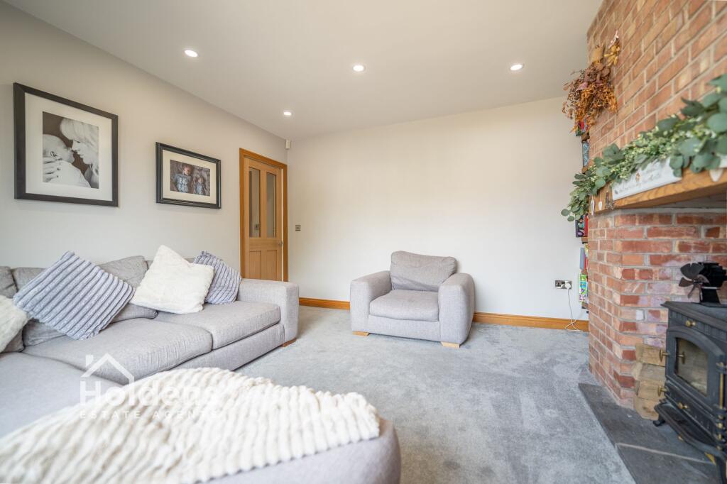 House in Preston, Middleforth, Penwortham - More