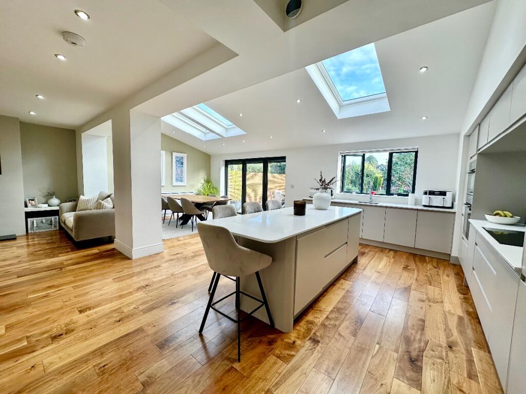 Gaynes Park Road, Upminster photo 2