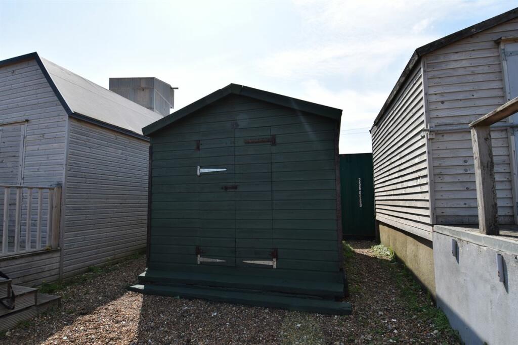 Studio other on Long Beach, Whitstable Harbour, Whitstable, £33,000