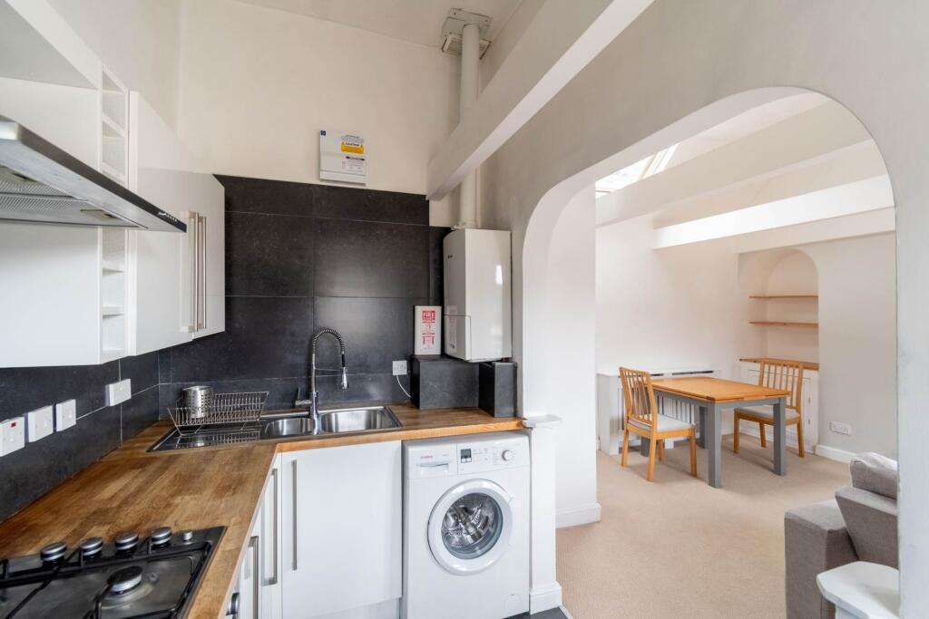 Apartment in Bath - View 5
