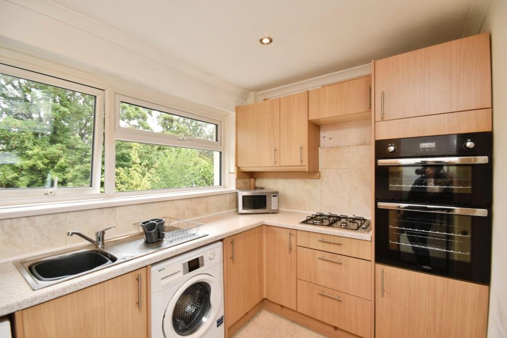 Apartment in Cardiff - View 3