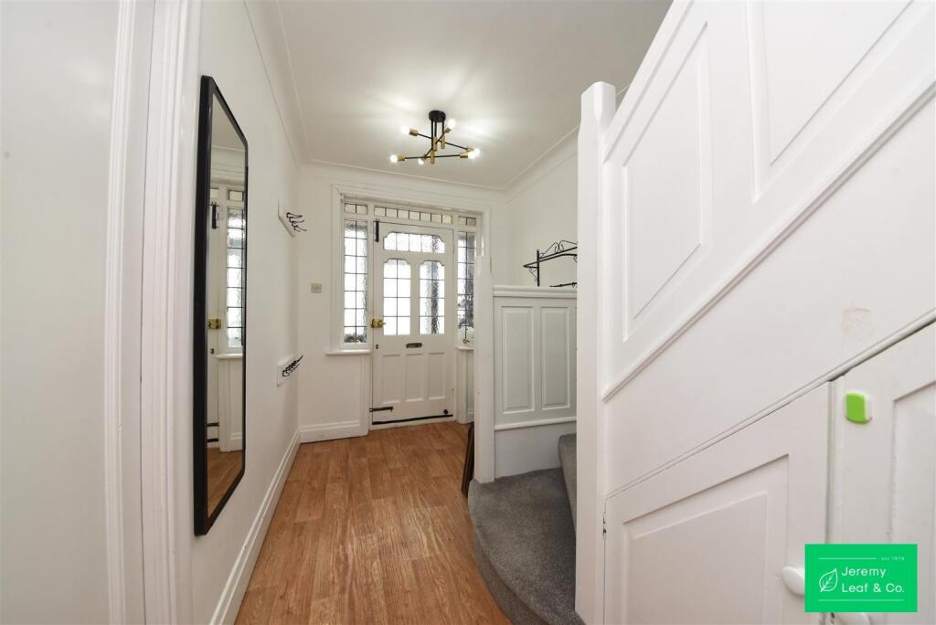 House in London - View 3