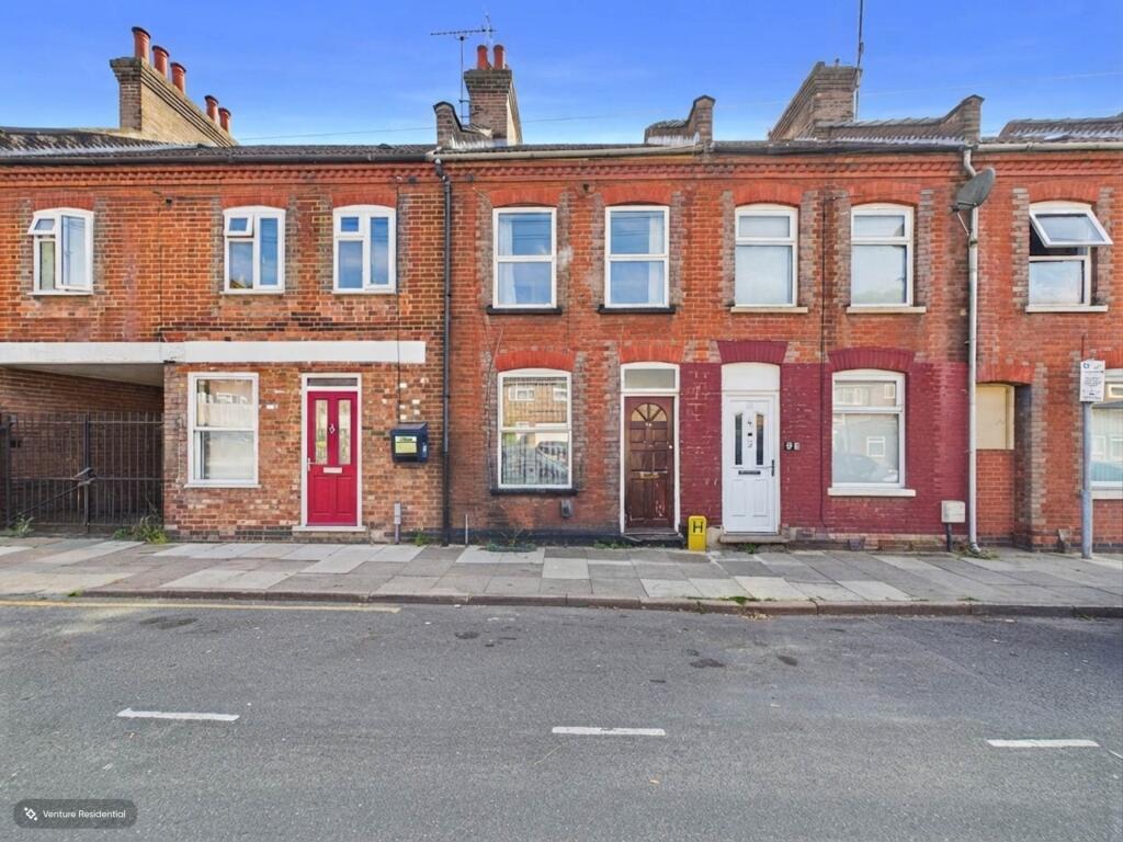 Main image of property: Jubilee Street, Luton