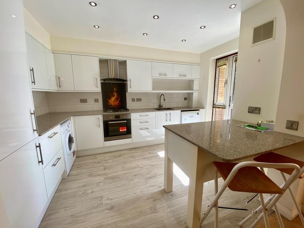 Apartment in Bournemouth - View 2