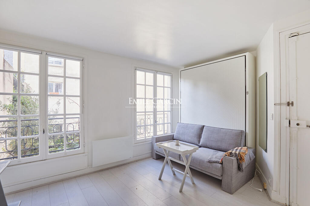 Main image of property: Paris-Isle of France, Paris, Paris 04