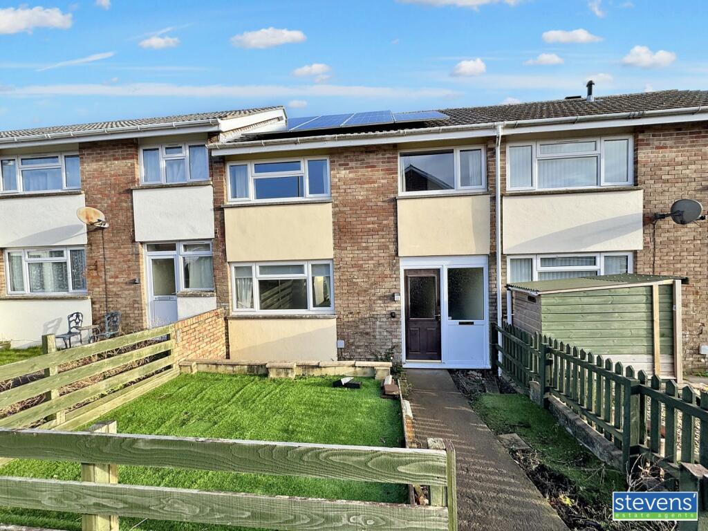 2-bed terraced on Moyses Meadow, Okehampton, Devon, EX20, £150,000