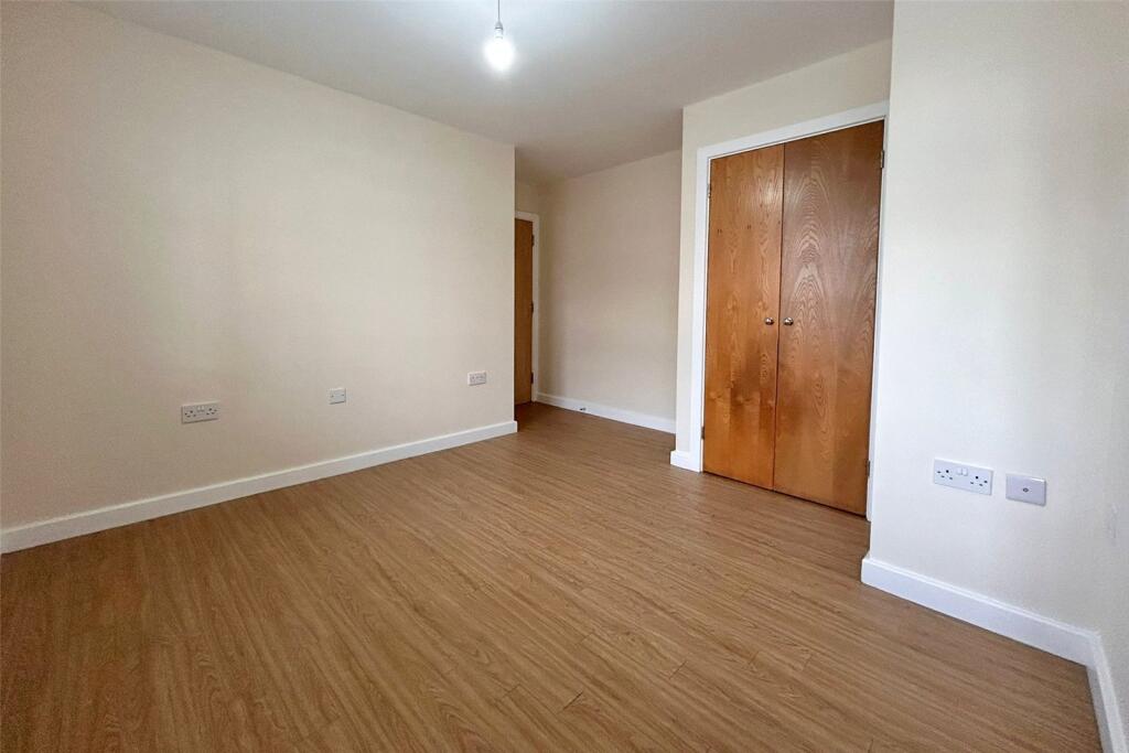 Frederick Street, Aldershot, Hampshire, GU11 photo 4