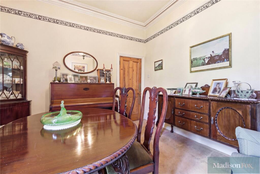 House in Epping Forest, Loughton - View 5