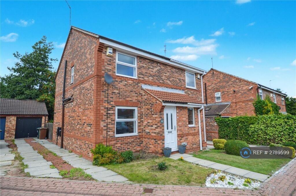 Main image of property: Dunlin Fold, Leeds, LS10