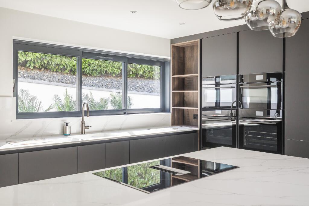 Additional image 4 of De Redvers Road, Poole, 