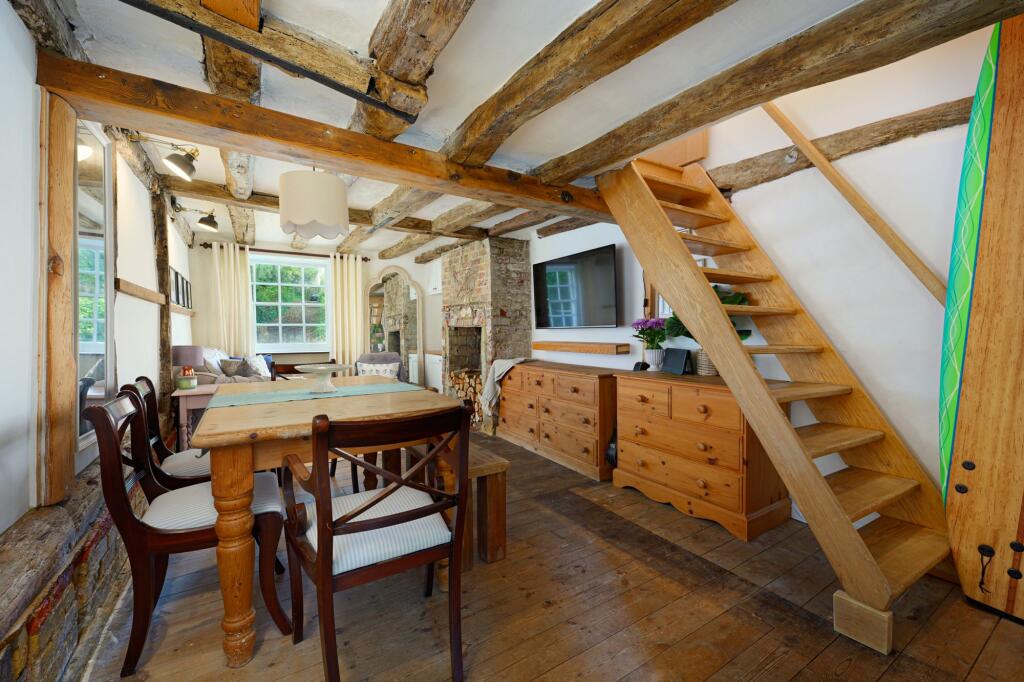 Mayfield Road, Lyminge, CT18 photo 3