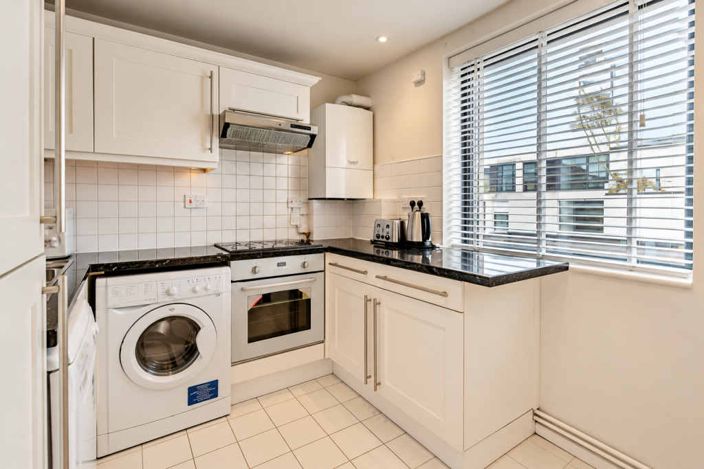 Apartment in London - View 4