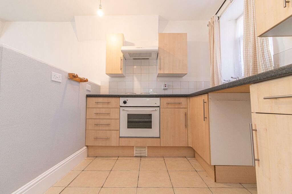 Apartment in Barry, Gibbonsdown - View 5