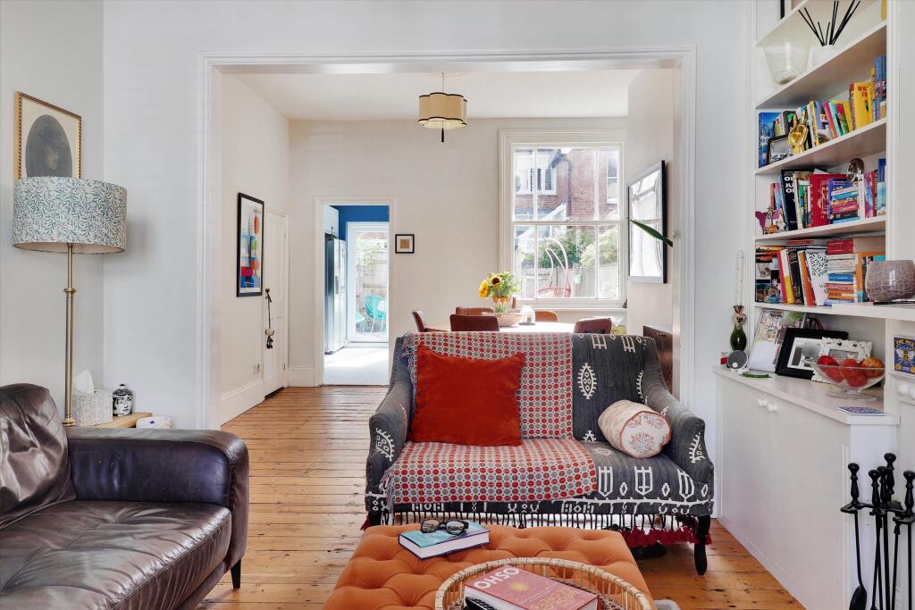 House in Tunbridge Wells, St James - View 4