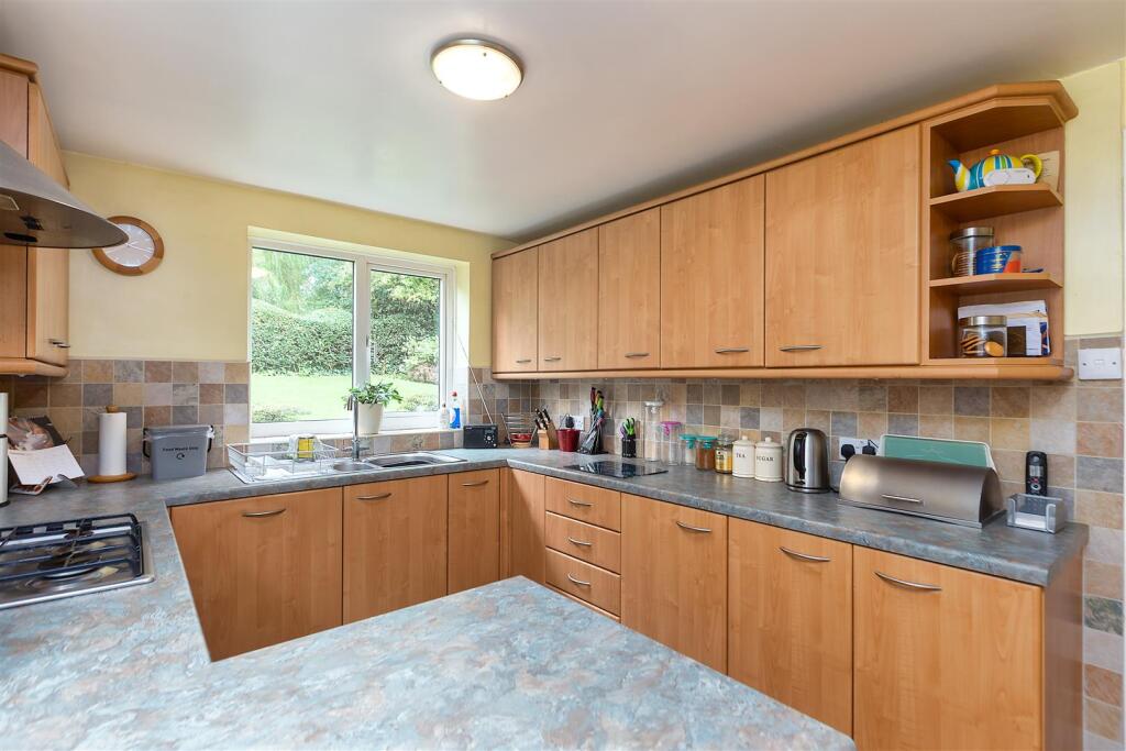 House in Lancaster, Abraham Heights - More