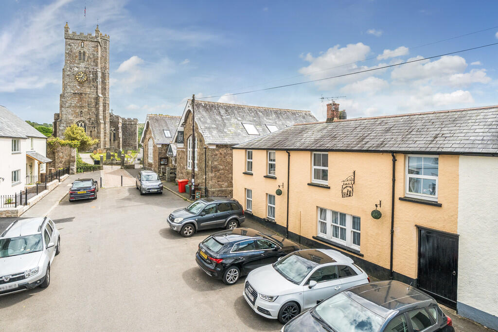 Main image of property: Fore Street, Moretonhampstead