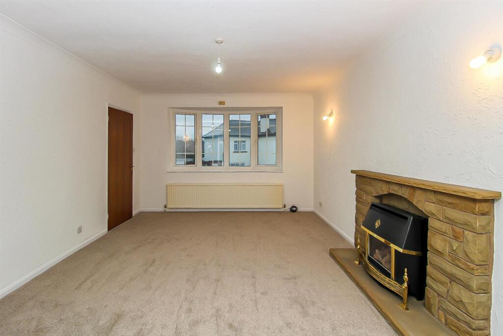 Lacey Street, Horbury, Wakefield photo 4