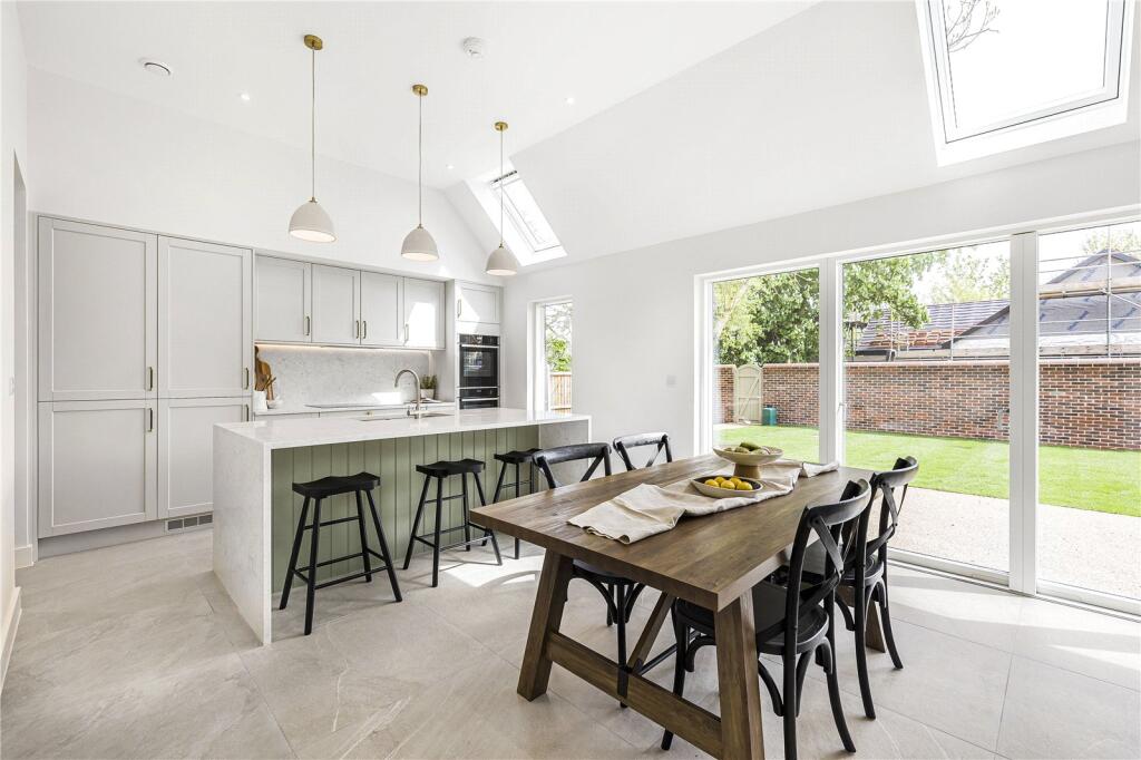 House in Ipswich - View 2