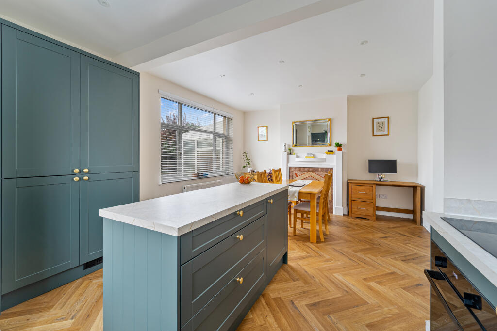 House in Weston-super-Mare, Worlebury - View 2