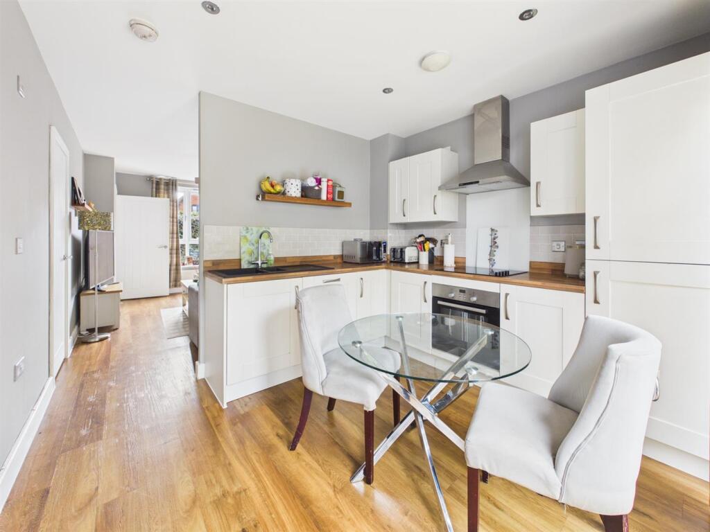 House in Cheltenham, Lynworth, Prestbury - View 5