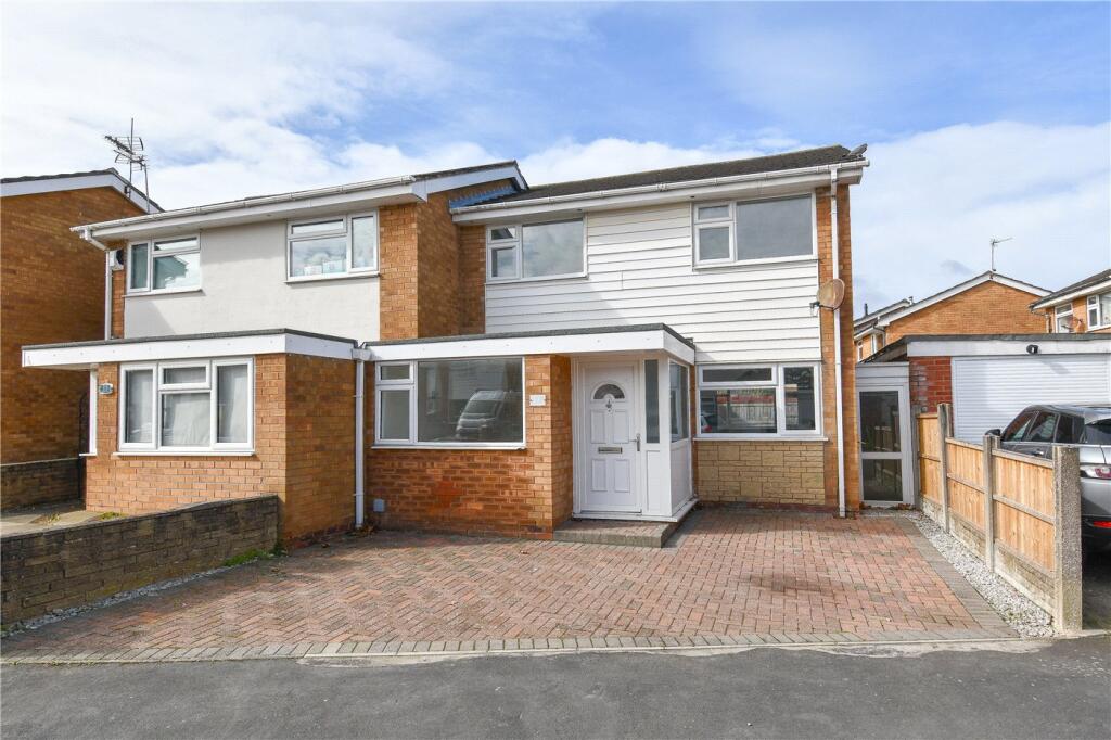 Main image of property: Tarbot Hey, Moreton, Wirral