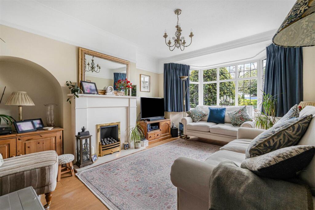 Tudor Drive, Kingston Upon Thames photo 3